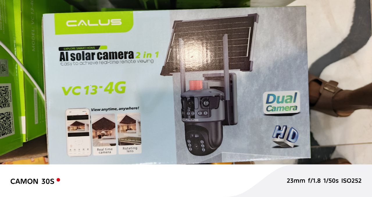 Caméra dôme solaire 360° à triple objectif